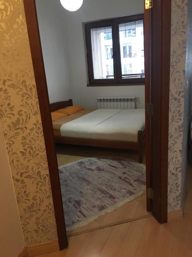 Two Rooms And Kitchen, Bathroom With Balcony Apartment Skopje Extérieur photo